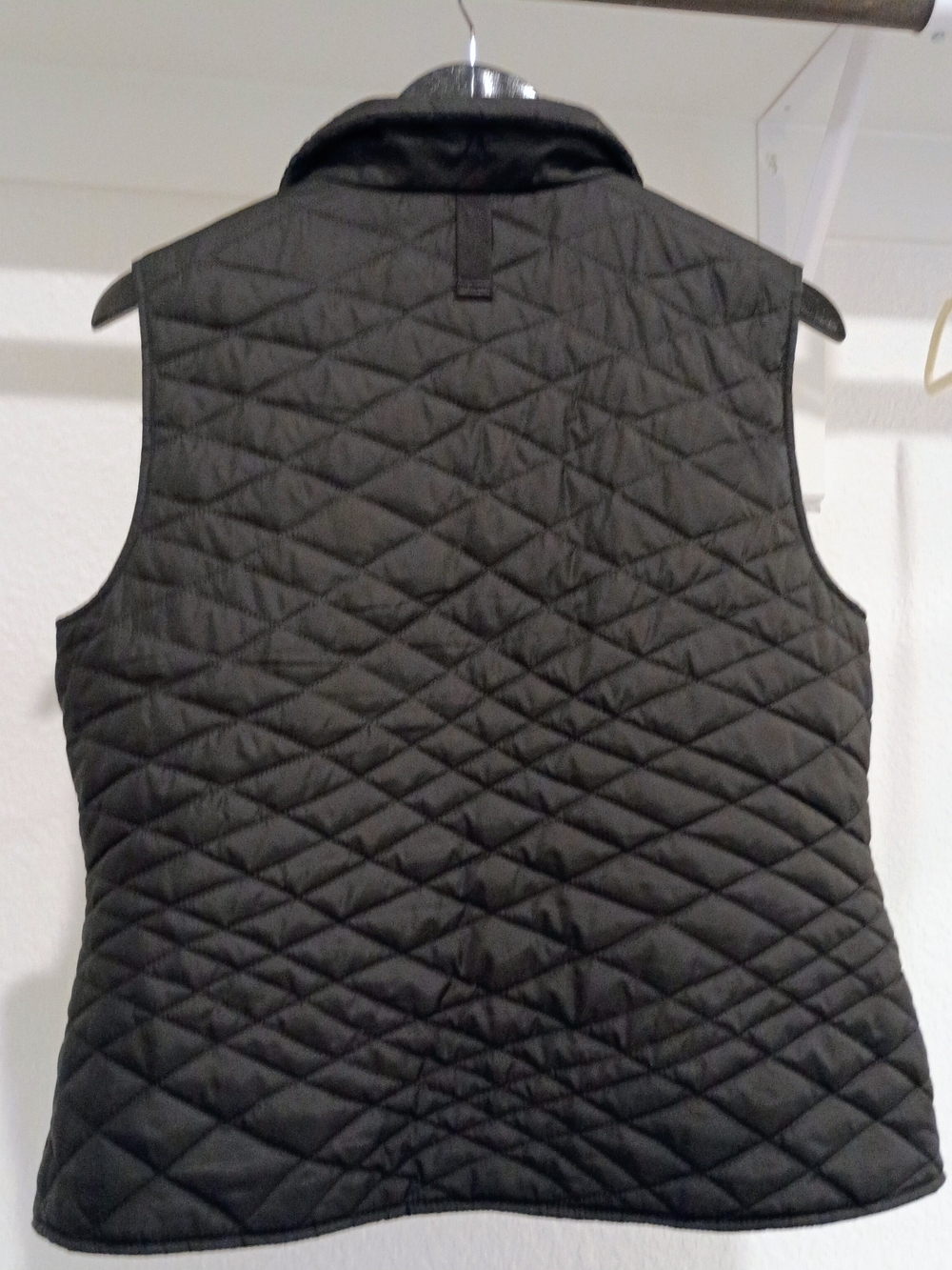 Royal Robbins, Packable-Women's Black Quilted Vest Size medium - Picture 3 of 12